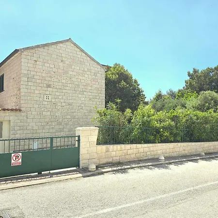 Garden House Dom wakacyjny Tučepi