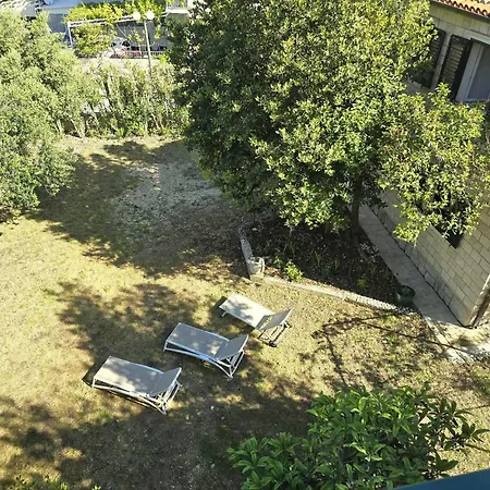 Garden House Тучепи