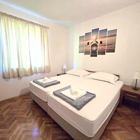 Garden House Дом отдыха Тучепи